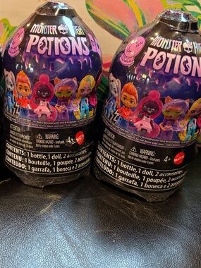 Monster High Mystery Capsule - Black Packaging with White Labels
